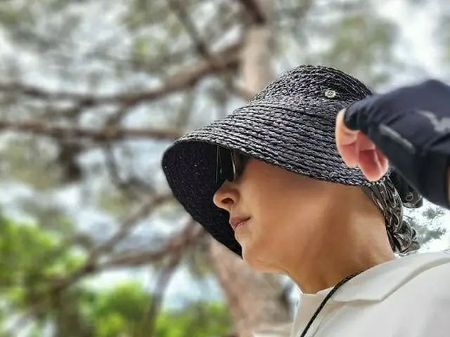 乳がん闘病中のソ・ジョンヒ、登山のようすを公開「運動も少しずつ」（画像提供:wowkorea）
