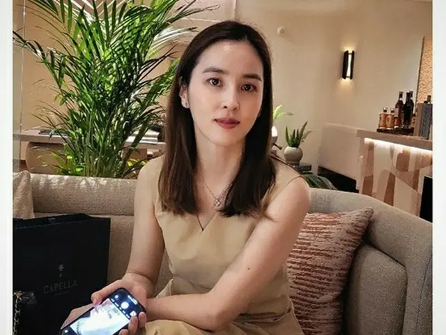 女優ハン・ヘジン、“8歳年下” キ・ソンヨンのハートをつかんだ童顔ビジュアル披露（画像提供:wowkorea）