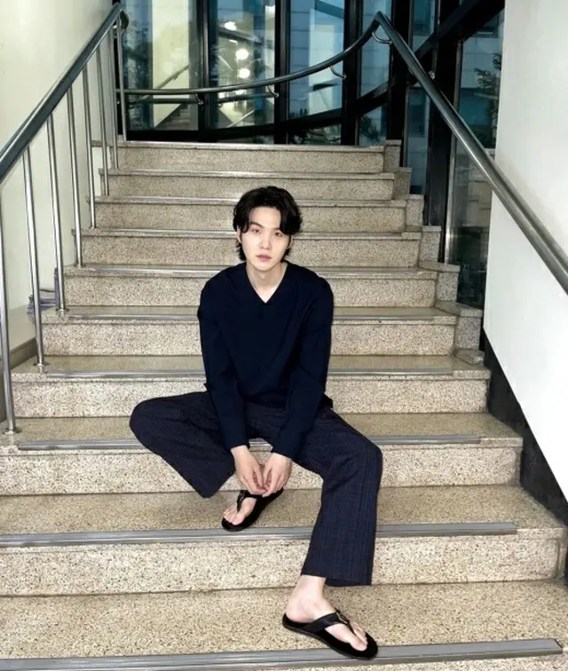 SUGA(BTS)、K－アイドル体験中…「ここで写真を撮ったんだ？」（画像提供:wowkorea）
