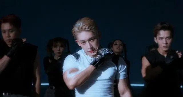 “カムバックD-1” 歌手ウォノ（WONHO）、新曲「CRAZY」MVティーザーオープン…強烈なビート+独歩的なオーラ（画像提供:wowkorea）