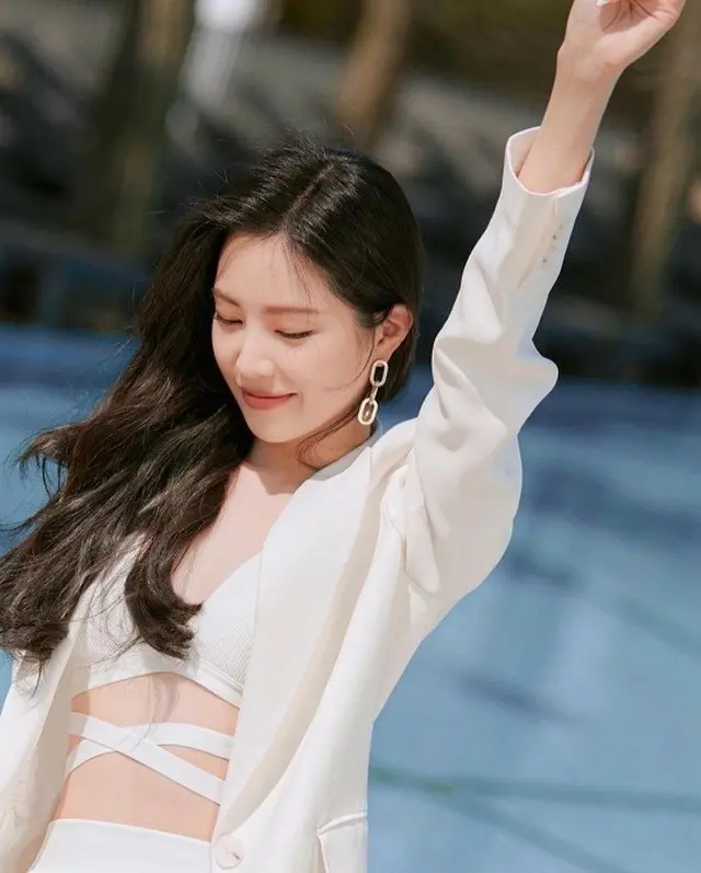 ソン・ナウン（元Apink）、痩せてるのにセクシーさも…独歩的な雰囲気で”女優オーラ”発散（画像提供:wowkorea）