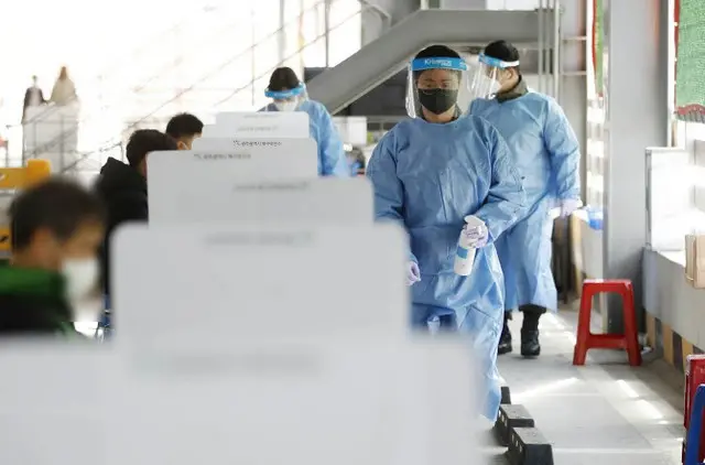 午後6時までに全国で3038人感染...前日比で3026人減少＝韓国（画像提供:wowkorea）