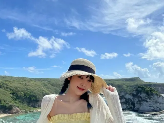 歌手チェ・イェナ（元IZ*ONE）、バカンスムード全開…清涼感あふれるラブリーなビジュアルを披露（画像提供:wowkorea）