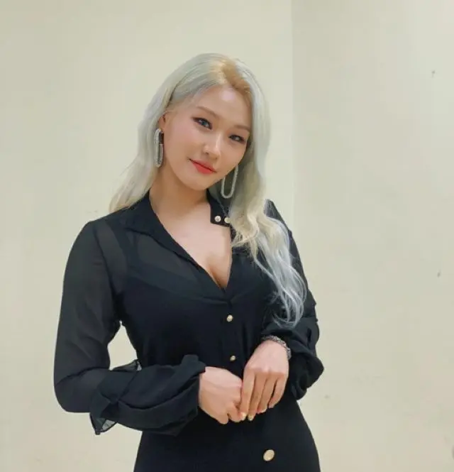 “オク・チュヒョン（Fin.K.L.）狙撃”キム・ホヨンと共演の女優ソン・スンヨン、意味深発言…ミュージカル界で一体何が？（画像提供:wowkorea）