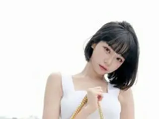 キム・チェウォン（LE SSERAFIM）、両手でつかめそうなほど細い腰