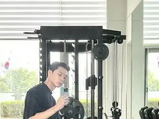 俳優パク・ソジュン、ちょっと見ても引き締まった筋肉…男らしいビジュアルで女心を狙い撃ち！