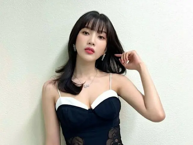 ジョイ（Red Velvet）、ギャップのあるグラマー…ウエストシースルードレスがよく似合う」（画像提供:wowkorea）
