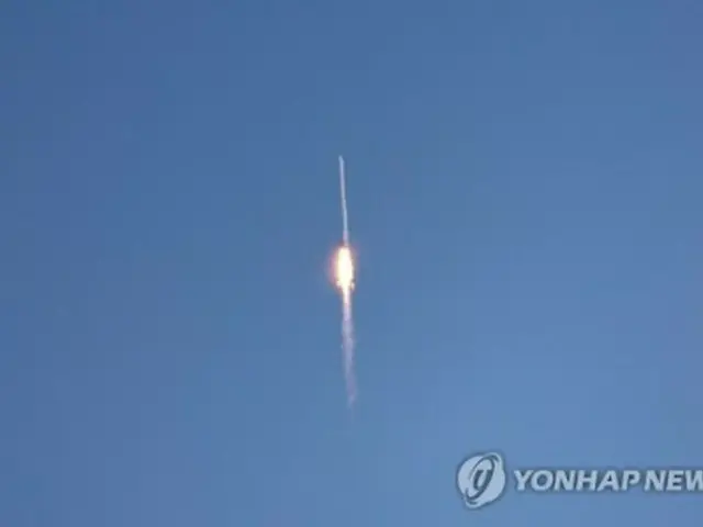 韓国が独自開発した初の国産ロケット「ヌリ」が南部の全羅南道・高興の羅老宇宙センターで打ち上げられた＝２１日、麗水（聯合ニュース）