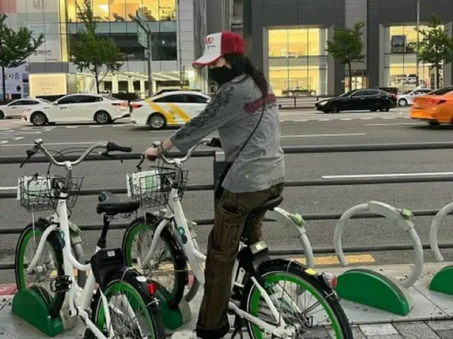 “身長162cm”DARA（2NE1出身）、自転車をレンタルするも足が届かず…「私が小さいの？自転車が大きいの？」（画像提供:wowkorea）