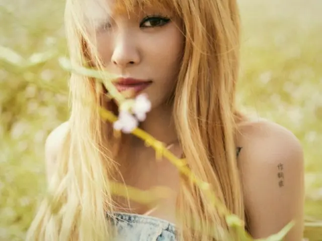 歌手Heize、新譜「Undo」コンセプトフォトを公開…金髪ヘアで独特の雰囲気（画像提供:wowkorea）