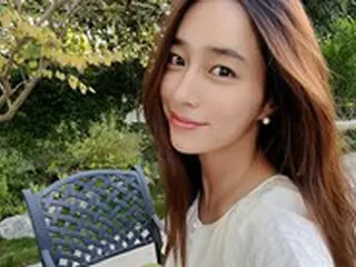 女優イ・ミンジョン、自撮り公開…オム・ジウォンがアドバイス⁉