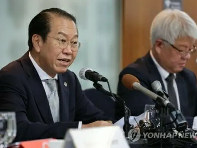 ソウル外信記者クラブで会見する権氏＝２７日、ソウル（聯合ニュース）