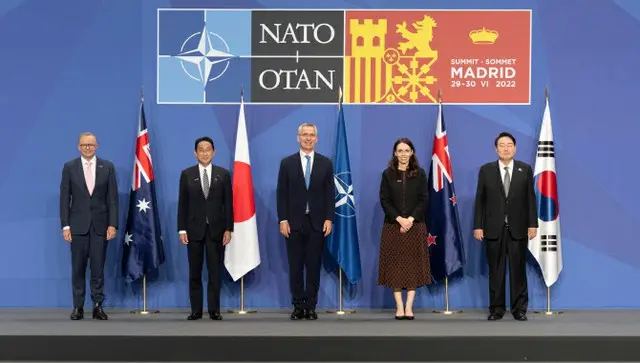 左からアンソニー・アルバニージ豪首相、岸田首相、NATO事務総長、ニュージーランドのジャシンダ・アーダーン首相、尹大統領。（画像提供:wowkorea）