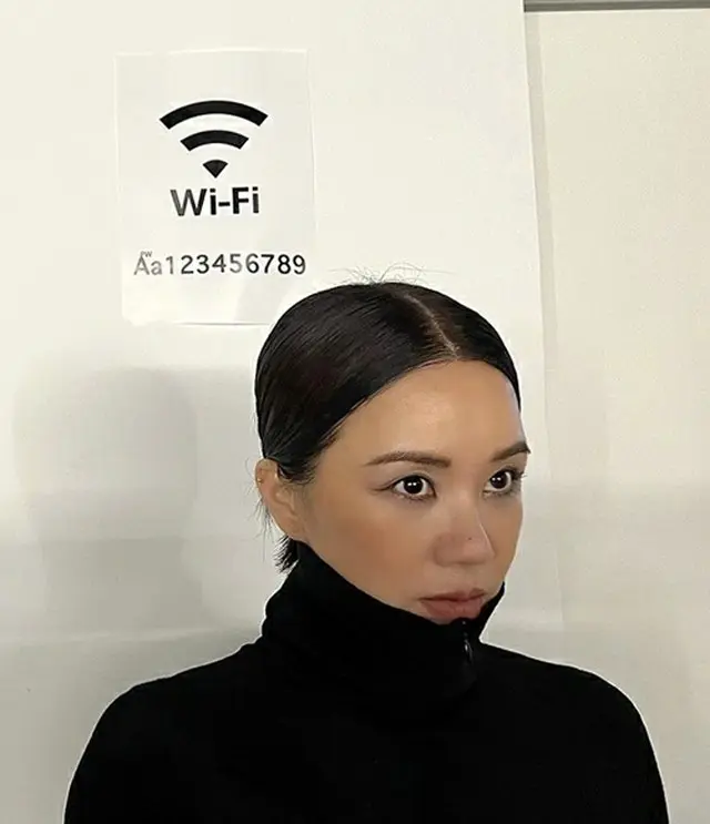 ”アラフィフ”女優オム・ジョンファ、Wi-Fi表示がなければ「20年前の写真」と錯覚（画像提供:wowkorea）