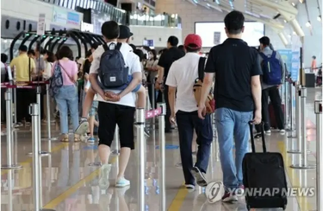 金浦空港の国内線ターミナル＝１日、ソウル（聯合ニュース）