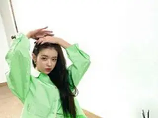 「OH MY GIRL」ユア、さりげなく果敢なファッション“ギャップの魅力”