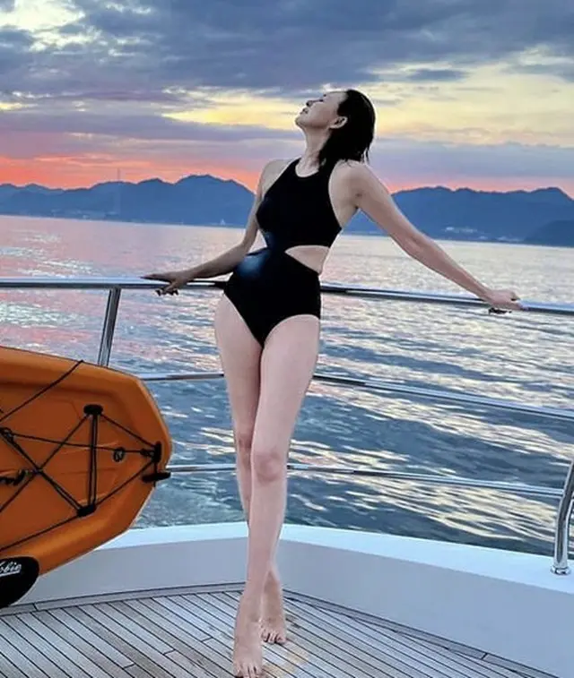 モデルSHIHO、水着姿で完璧なプロポーションを披露…驚きの脚の長さ（画像提供:wowkorea）