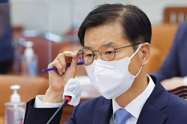 韓国のイ・ジョンシク（李正植） 雇用労働相（画像提供:wowkorea）