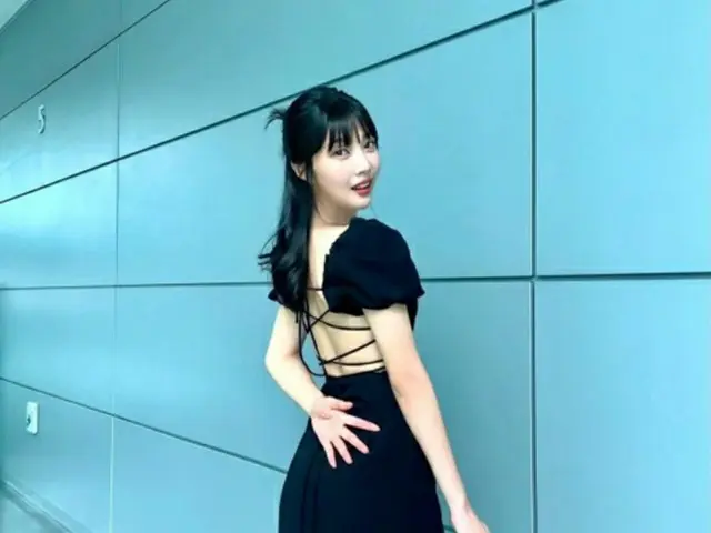 ジョイ（Red Velvet）、背中の露出がポイント…スッキリ後ろ姿公開（画像提供:wowkorea）