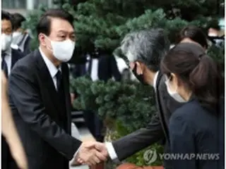 ［速報］尹大統領　安倍氏追悼で日本大使館を弔問