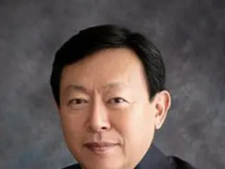 辛東彬会長、ロッテ本拠地の社稷野球場を7年ぶりに訪問