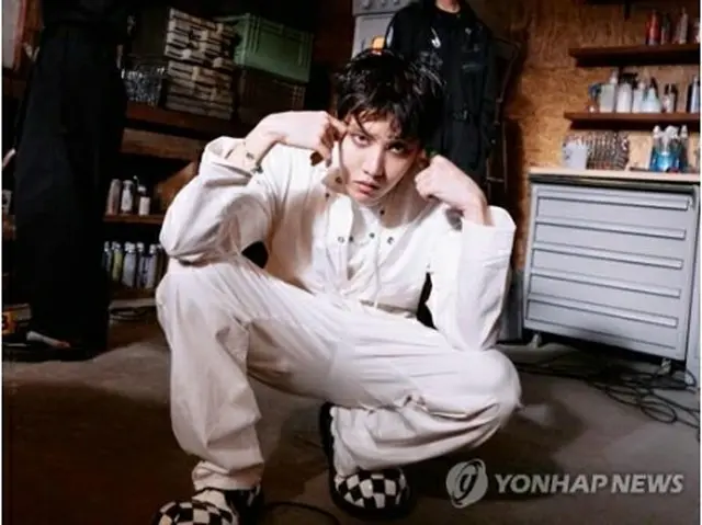 J－HOPE（ビッグヒットミュージック提供）＝（聯合ニュース）≪転載・転用禁止≫