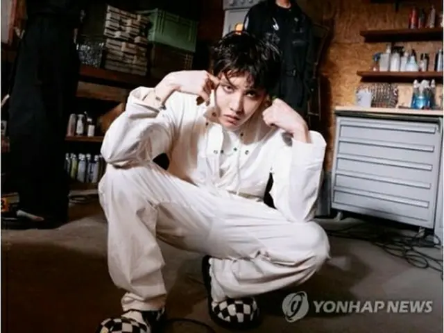 J－HOPE（ビッグヒットミュージック提供）＝（聯合ニュース）≪転載・転用禁止≫