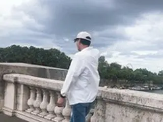 俳優チョ・インソン、海外での思い出ショット公開…どこにいても絵になる”比率”
