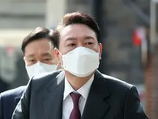 尹大統領、略式記者会見再開、前政権と差別化図る＝韓国