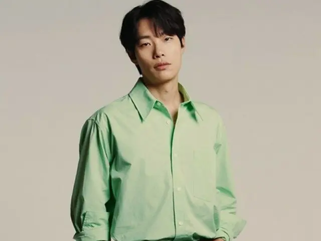 俳優リュ・ジュンヨルがキム・テリとの親交を明かした（画像提供:wowkorea）