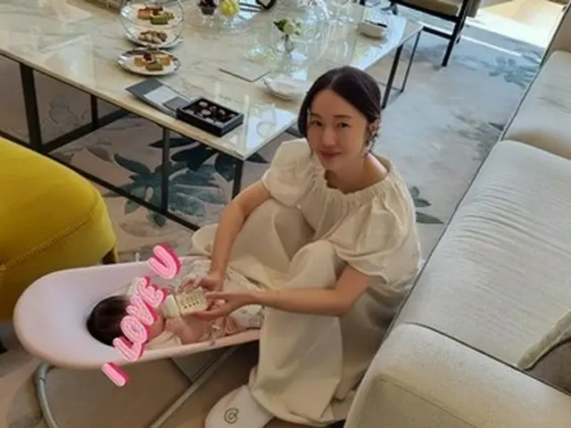 女優イ・ジョンヒョン、娘と5つ星ホテルでホカンス（画像提供:wowkorea）