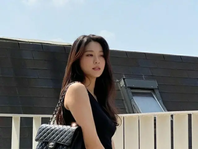 「AOA」ソリョン、オールブラックファッションでセクシー＆シックな魅力を発散（画像提供:wowkorea）