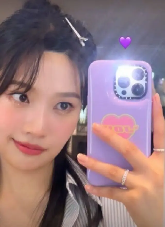 ジョイ(Red Velvet）、髪アップの自撮り姿公開（画像提供:wowkorea）