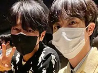 「BTS」JIN、俳優イ・サンヨプとポップコーンを食べながら映画鑑賞