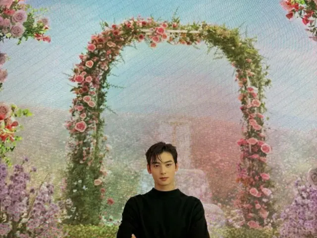 チャウヌ（ASTRO）、まるでCGかのような完璧ビジュアル披露…華やかな存在感（画像提供:wowkorea）