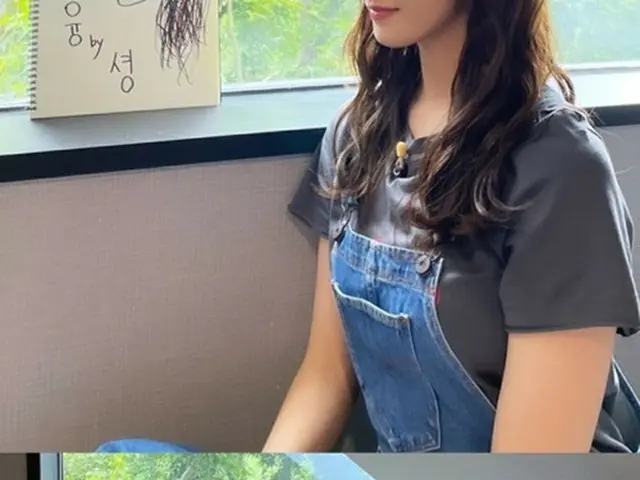 スヨン（少女時代）、自身が描いたユナの肖像画を披露（画像提供:wowkorea）