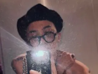 「BIGBANG」のG-DRAGON、細い腕にきゃしゃなスタイルが目を引く近況ショット