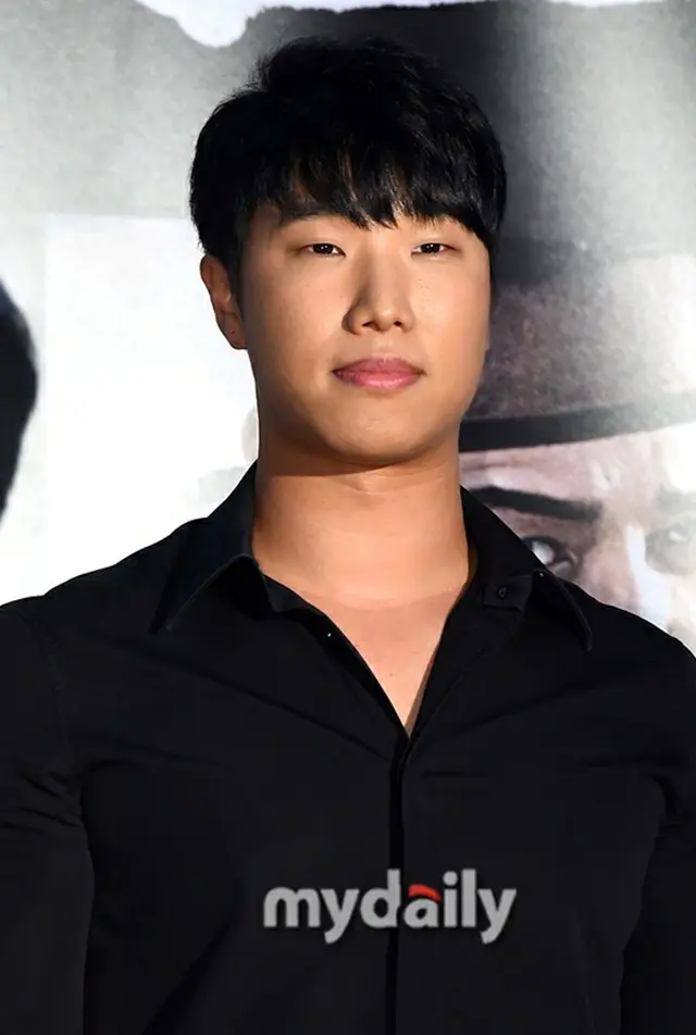 【公式】「sg WANNABE」キム・ジノ、10月に一般人女性と結婚…グループ内2人目（画像提供:wowkorea）