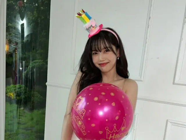 ヒョジョン（OH MY GIRL）、暑さを吹き飛ばす爽やかな美貌…誕生日の認証ショットを公開（画像提供:wowkorea）