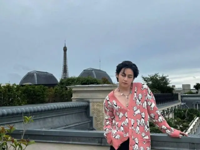 「BTS」V、どんな服も着こなすファッションセンス…セクシーさでパリを魅了（画像提供:wowkorea）