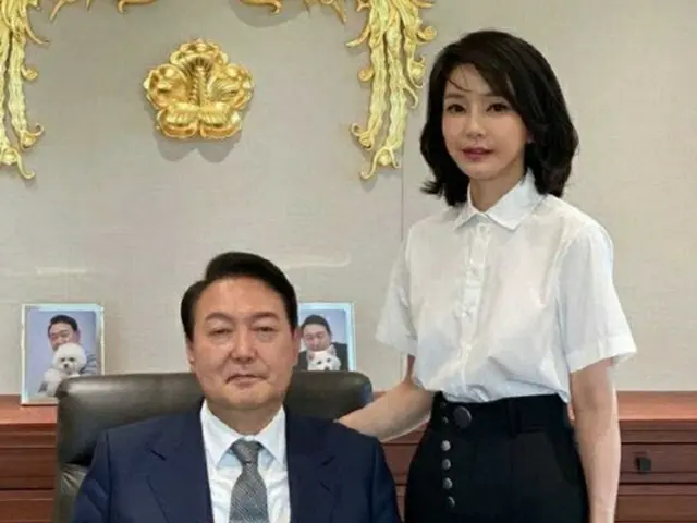 ＜W解説＞ファンクラブは会長が退くも、人気は健在な尹大統領夫人の金建希氏＝支持率低下の夫をどう支えるか？（画像提供:wowkorea）