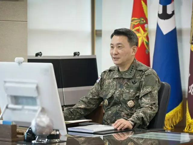 韓国の金承謙合同参謀本部議長が3日、マーク・ミリー米国合同参謀本部議長とオンラインで対話している様子（画像提供:wowkorea）