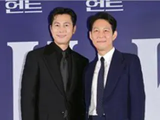 俳優イ・ジョンジェ＆チョン・ウソン、”親友コンビ”で野球マウンドに登場
