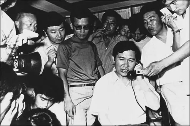 日本で拉致された後に韓国で開放され、記者会見を行う金大中氏（画像提供:wowkorea）