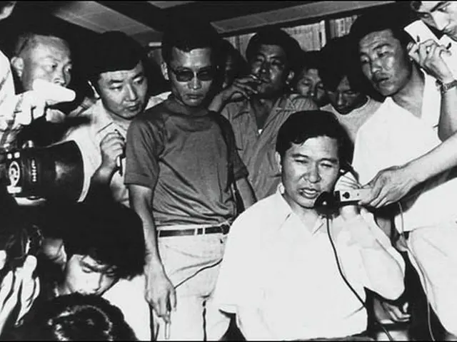 日本で拉致された後に韓国で開放され、記者会見を行う金大中氏（画像提供:wowkorea）