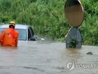 大雨で12人死亡・7人行方不明 約6千人が避難=韓国