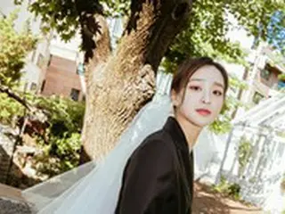 一般男性との結婚控えた元新体操韓国代表ソン・ヨンジェ、”コート風ワンピ”のウェディング写真公開