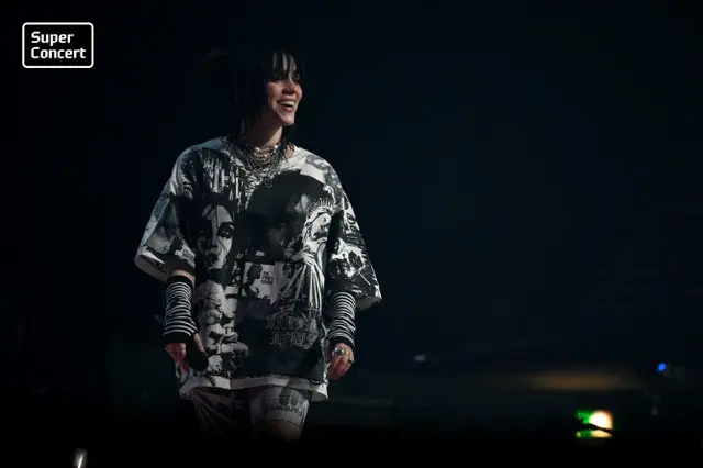 ”Z世代のアイコン”ビリー・アイリッシュ、韓国ファンと4年ぶりに再会＝高尺スカイドームで公演（画像提供:wowkorea）