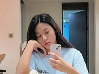 ソリョン（AOA）、パンツがどうなってるの？…“ポン菓子ではありません”