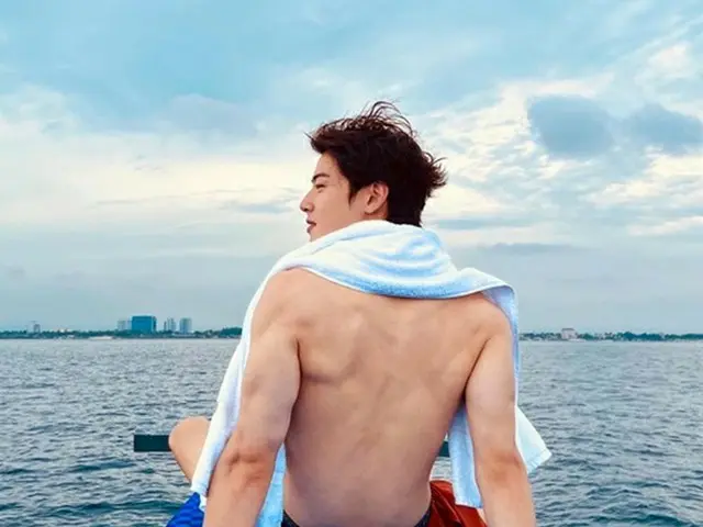 チャウヌ（ASTRO）、これは“反則級”ラブリーなビジュアルに筋肉質ボディー（画像提供:wowkorea）